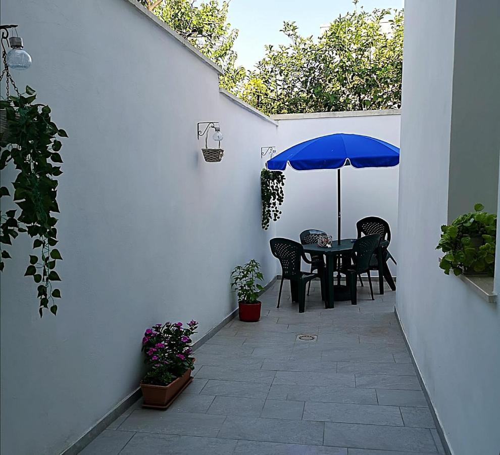 A Casa Di Sante Villa Arnesano Екстериор снимка